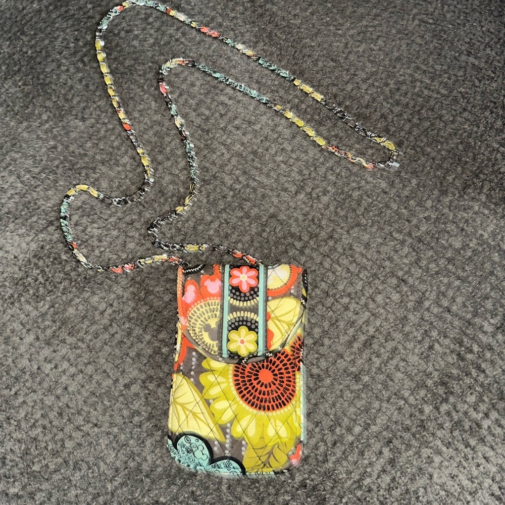 RARE Vera Bradley Disney Mickey Perfect Petals Chain Phone Crossbody Bag